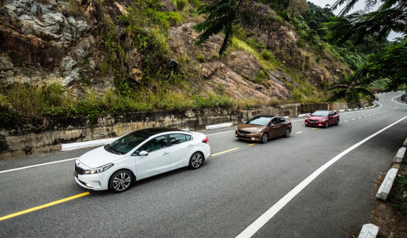 Kia Cerato 1.6 SMT ra mắt giá 499 triệu đồng