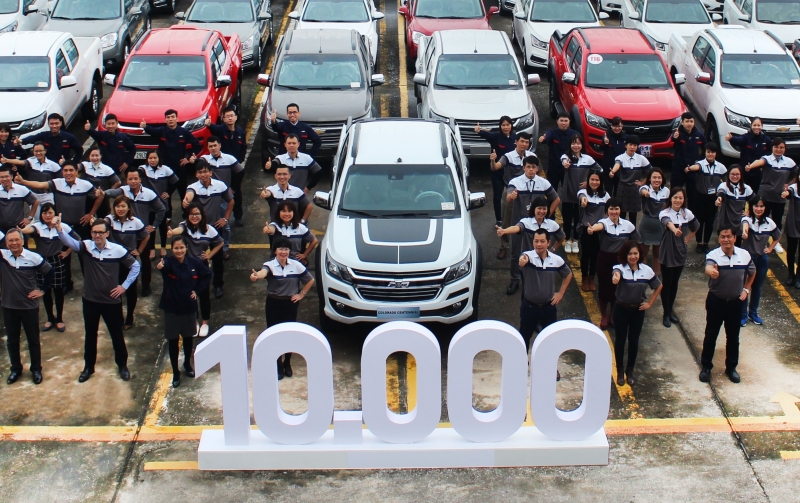 gm viet nam lap ky luc ban hon 10000 xe chevroletnam