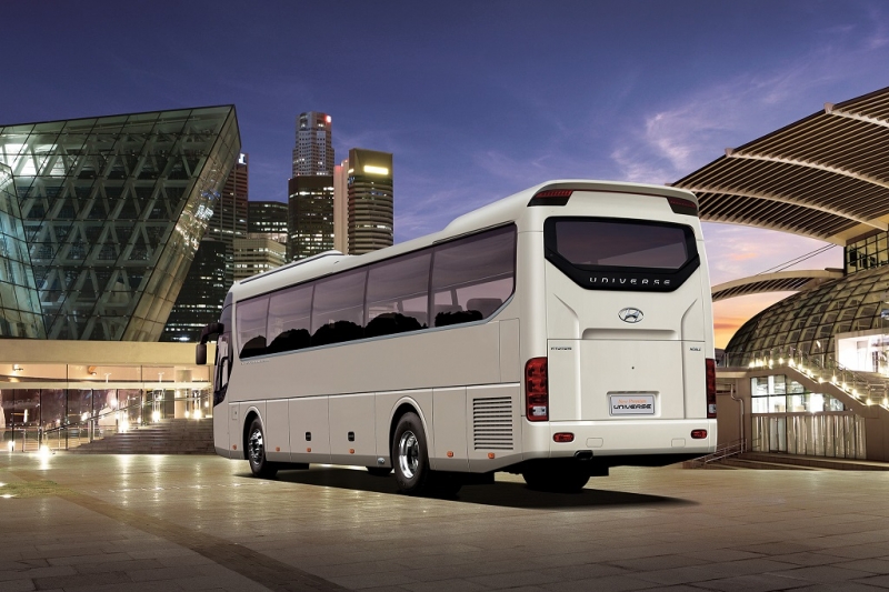 hyundai universe 2019 ra mat gia tu 35 ty dong