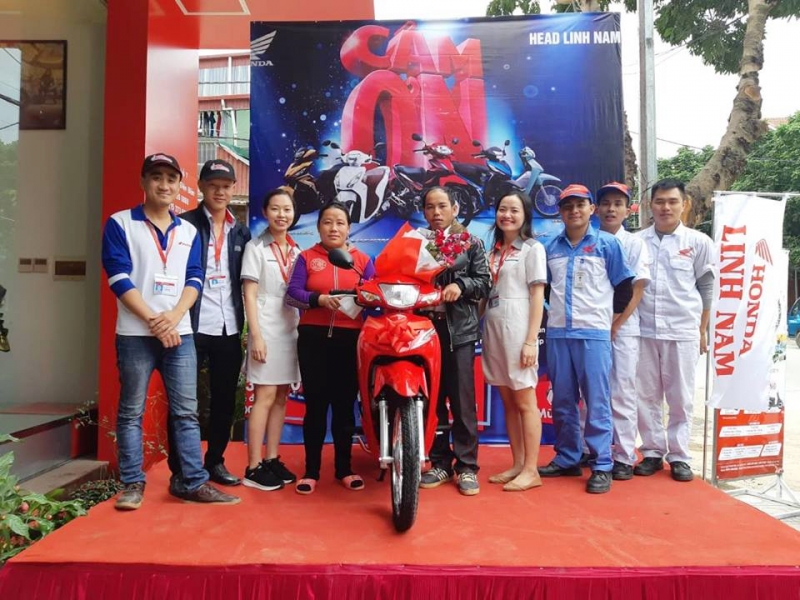 Honda rầm rộ khuyến mại, gần 4.000 khách trúng thưởng xe máy honda ram ro khuyen mai hon 3000 khach trung thuong xe may