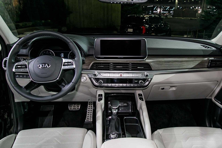 kia ra mat suv co lon telluride 2020 doi thu ford explorer