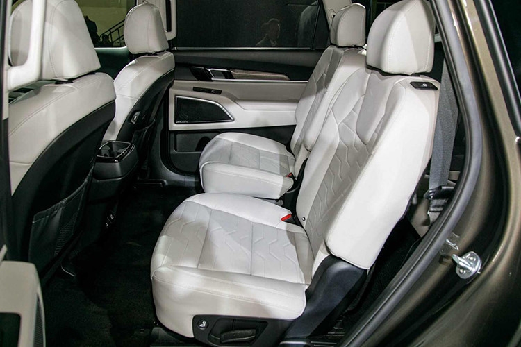 kia ra mat suv co lon telluride 2020 doi thu ford explorer