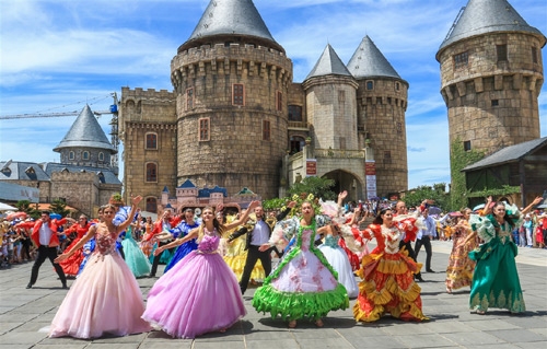 5 die m du li ch khong nen bo lo dip tet ma u tua t