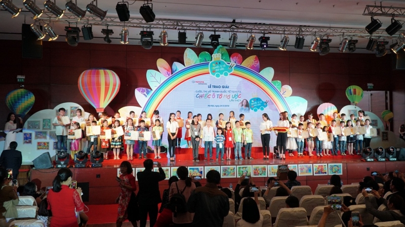 toyota viet nam to chuc le trao giai chiec o to mo uoc lan thu 7