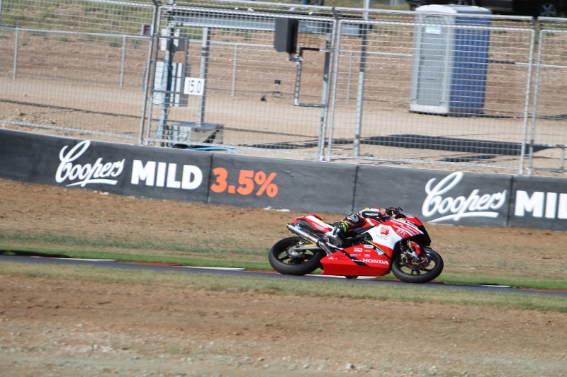 Chặng 2 giải đua mô tô ARRC tại Úc: Sai lầm nghiêm trọng chang 2 giai dua mo to arrc tai uc sai lam chet nguoi