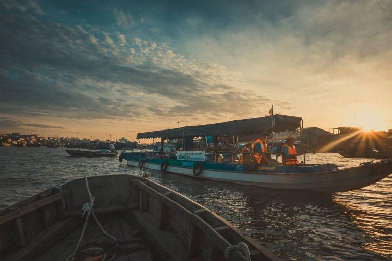 cho noi cai rang diem du lich hap dan cho nghi le 304 15