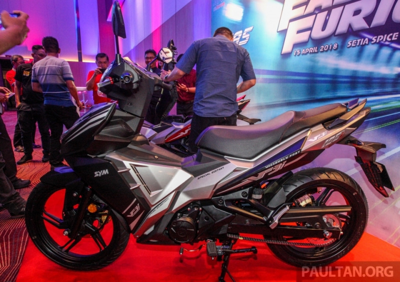 sym ra mat xe may tay con vf3i canh tranh honda winner