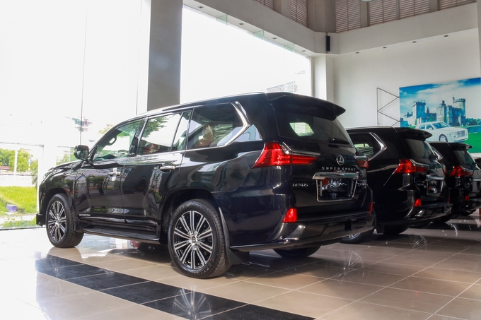 lexus lx570 super sport gia gan 10 ty tai viet nam