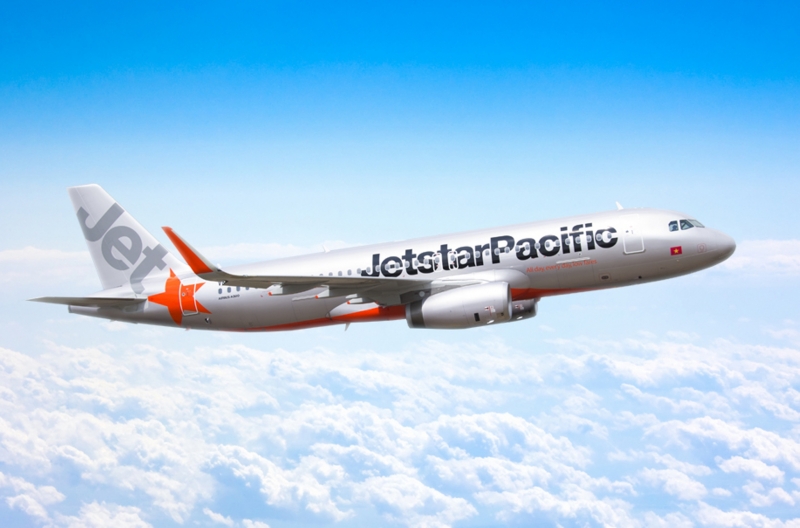 Khách đi máy bay làm thủ tục check-in trực tuyến tăng trưởng nhanh