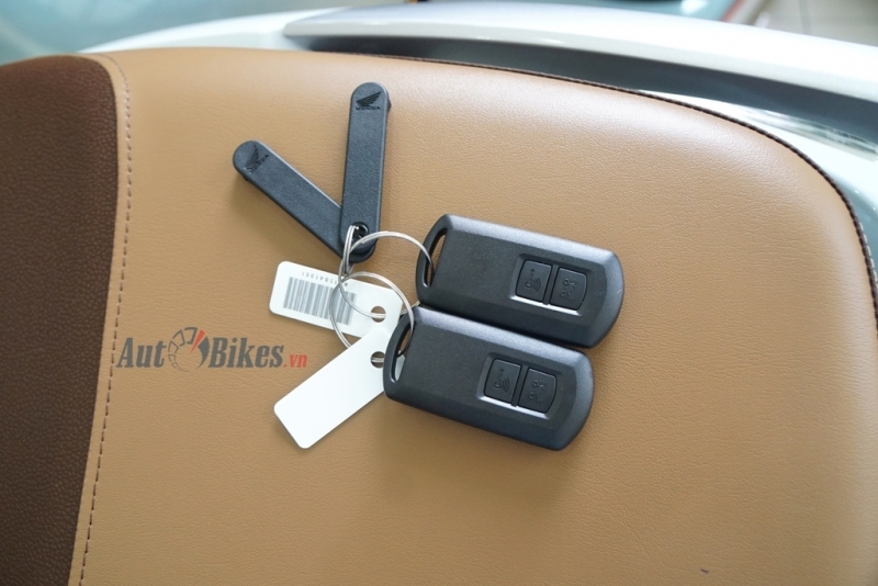 honda lead 2019 co den led gia tang gan 2 trieu dong