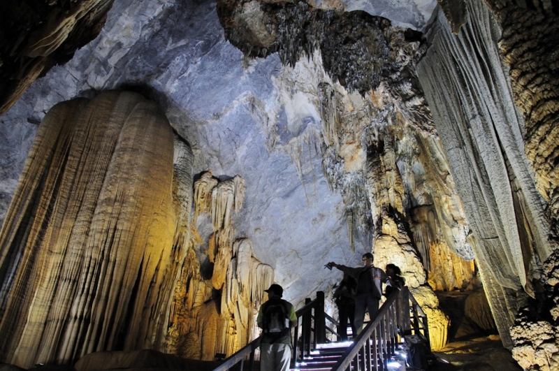5 hang động ở Quảng Bình khiến khách Tây choáng ngợp