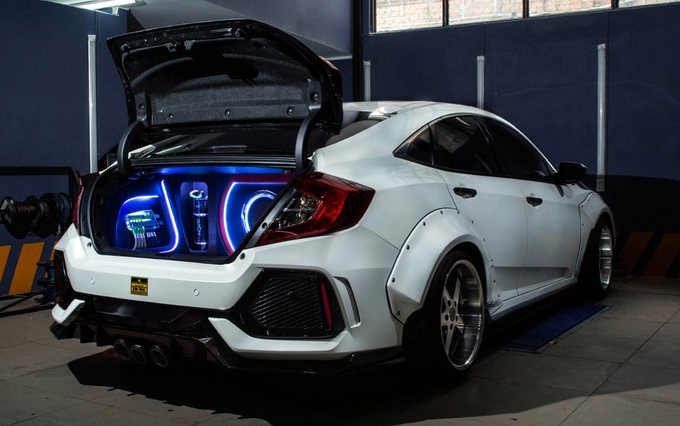 honda civic do dan am thanh khung tai sai gon