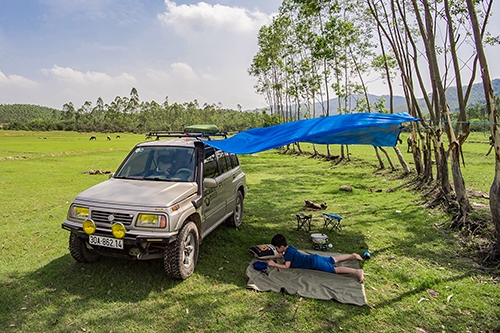 Suzuki Vitara giá 250 triệu - xe cũ 'vừa miếng' cho người trẻ