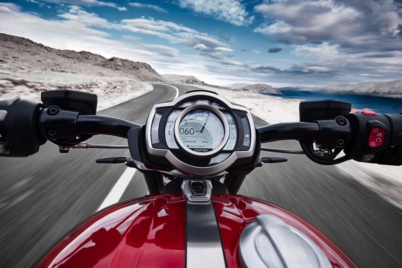 triumph rocket 3 co them phien ban r va gt