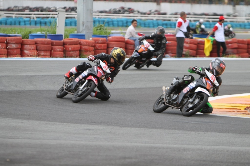 chang 2 giai dua xe mo to viet nam 2018 man doi ngoi ngoan muc