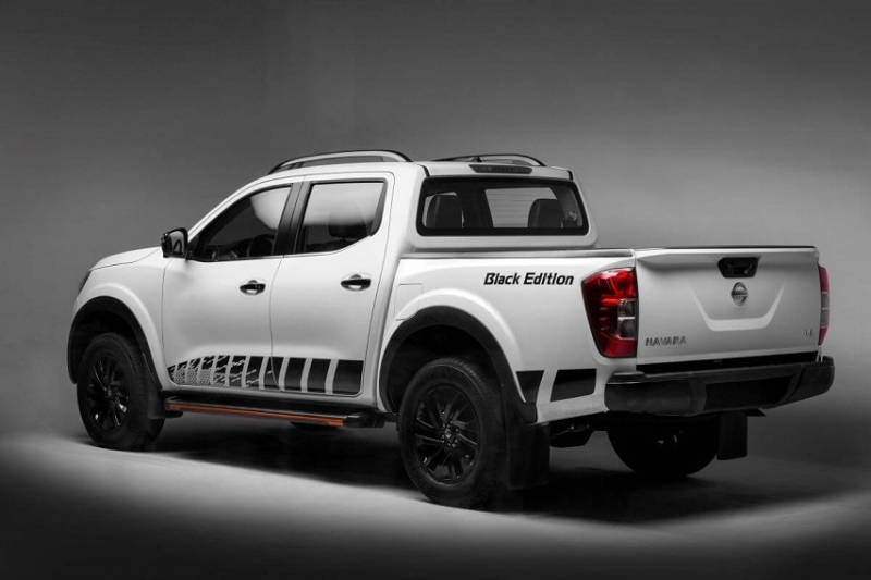 nissan navara black edition a ivi trinh lang tai vms 2019