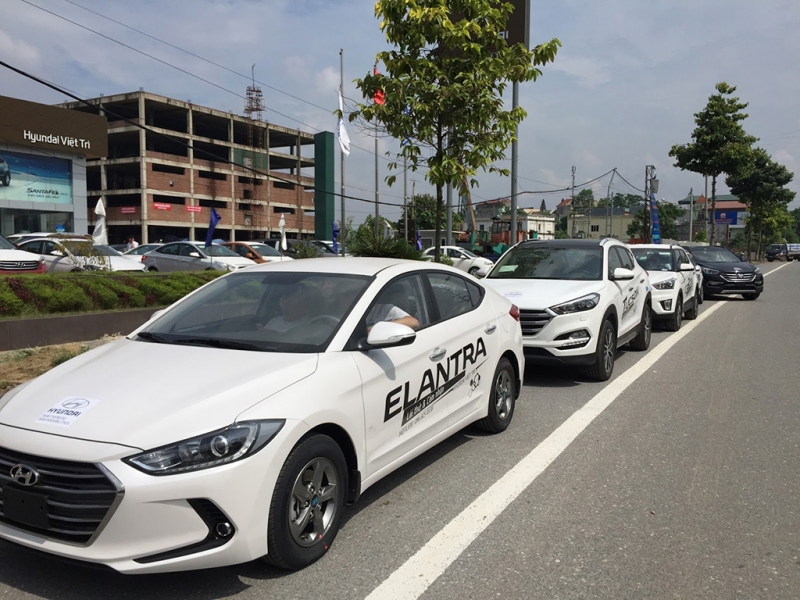 khach hang viet hai long nhat khi mua xe hyundai toyota