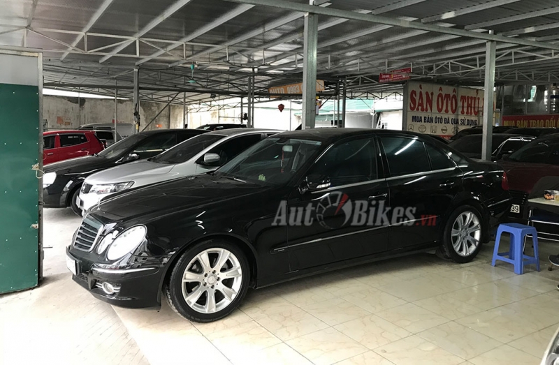 Thị trường ô tô cũ gặp khó thi truong o to cu gap kho