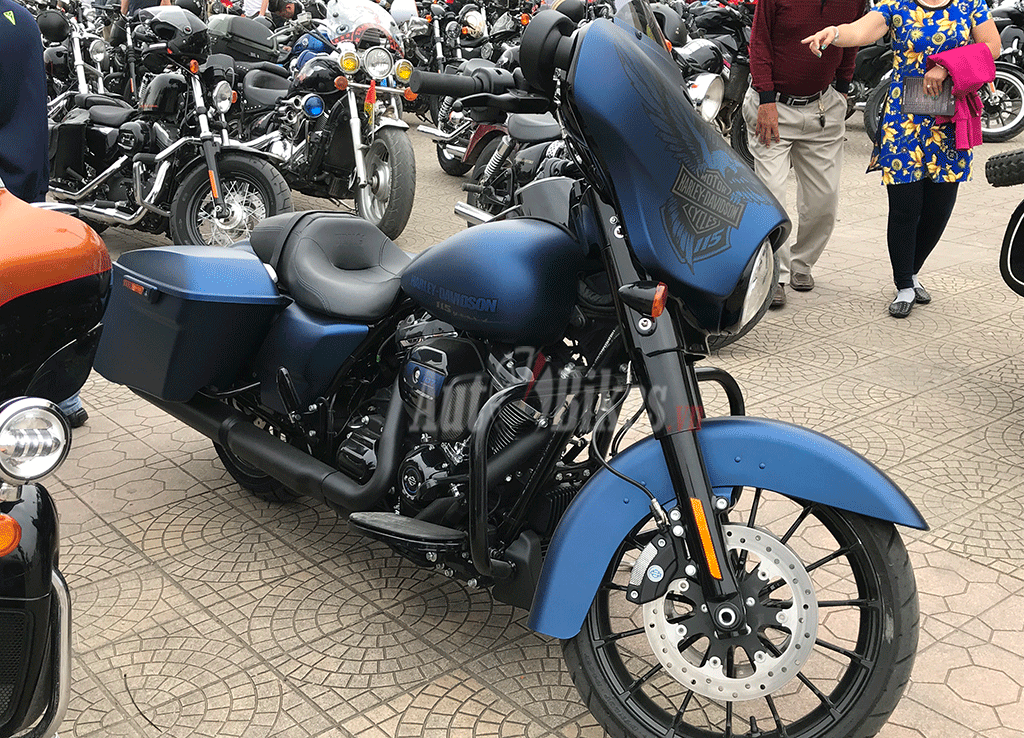 hang tram mo to khung hoi tu tai day of hog 2018