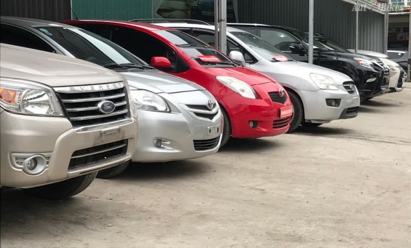 nang am tren thi truong o to cu