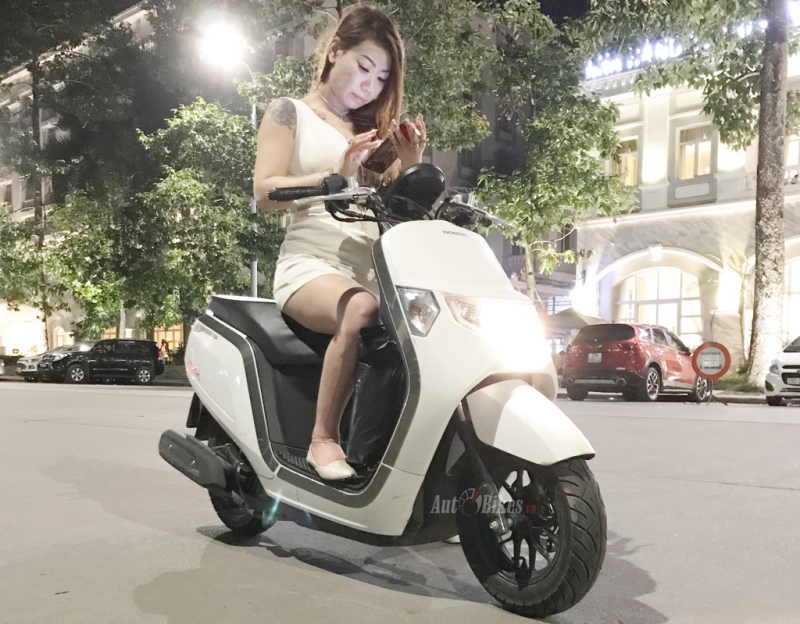 Honda Dunk  scooter 50 phân khối cho giới trẻ