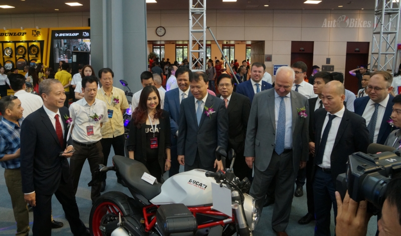 Vietnam AutoExpo 2018: Mô tô phân khối lớn ‘đổ bộ’ xuống Hà Nội vietnam autoexpo 2018 mo to phan khoi lon do bo xuong ha noi