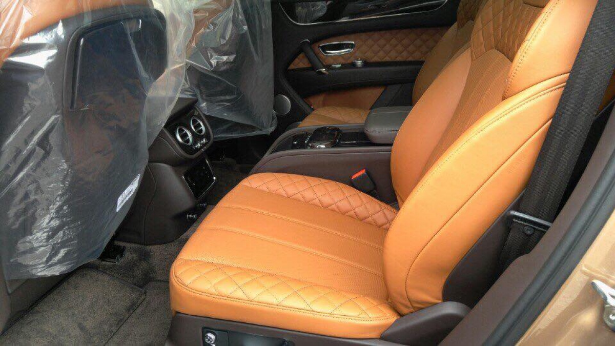 suv hang sang bentley bentayga dau tien ve viet nam