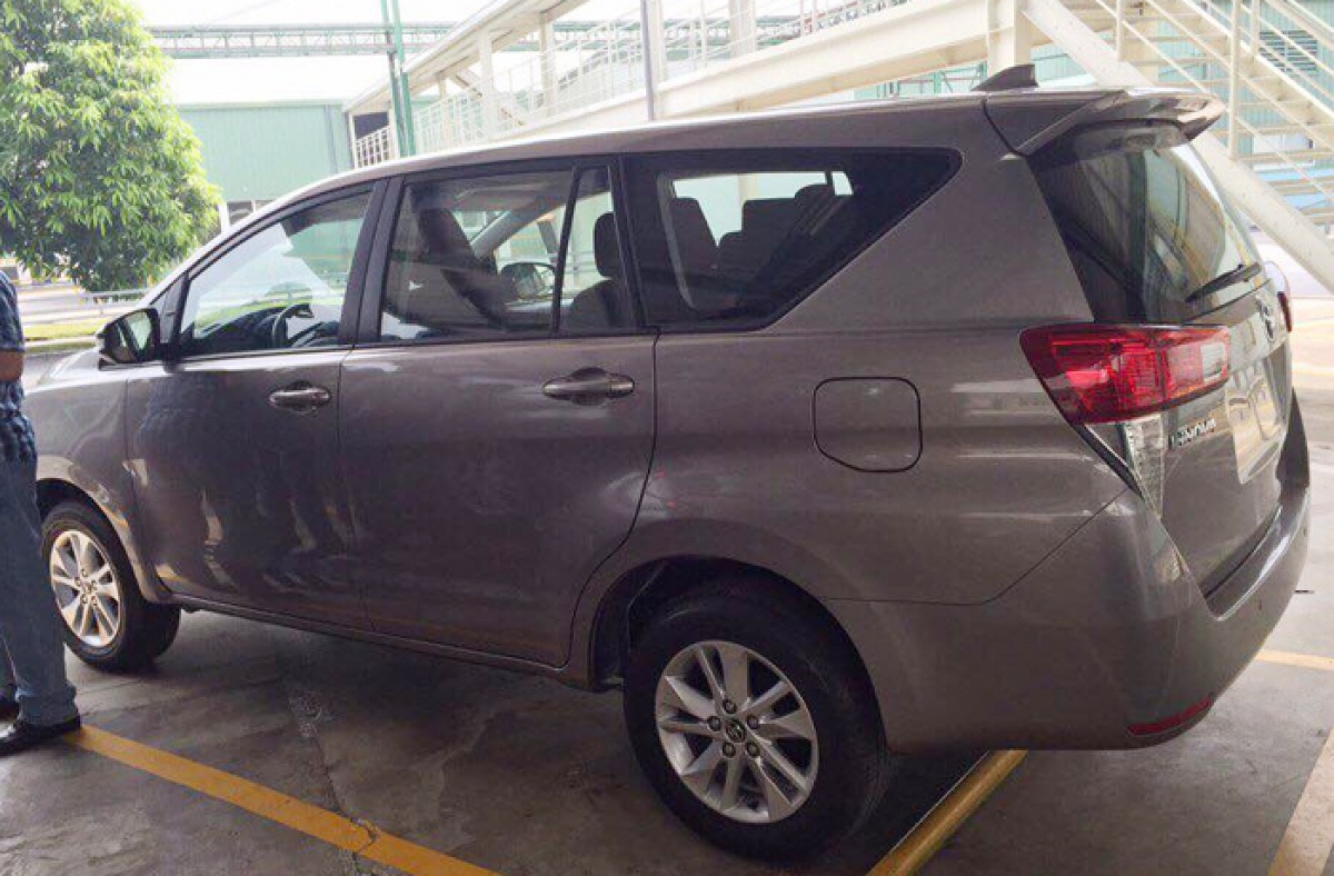toyota innova 2016 dau tien ve viet nam