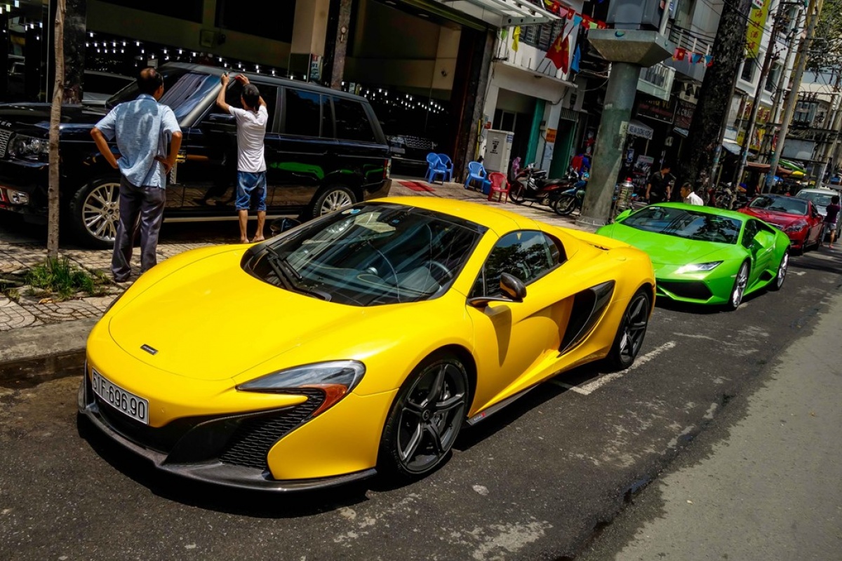 Bộ sưu tập siêu xe của bạn trai cũ Midu bo suu tap sieu xe cua ban trai cu midu