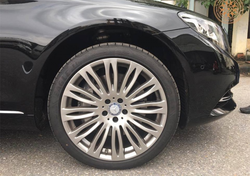 mercedes maybach s500 dau tien gia 13 ty ve ha noi