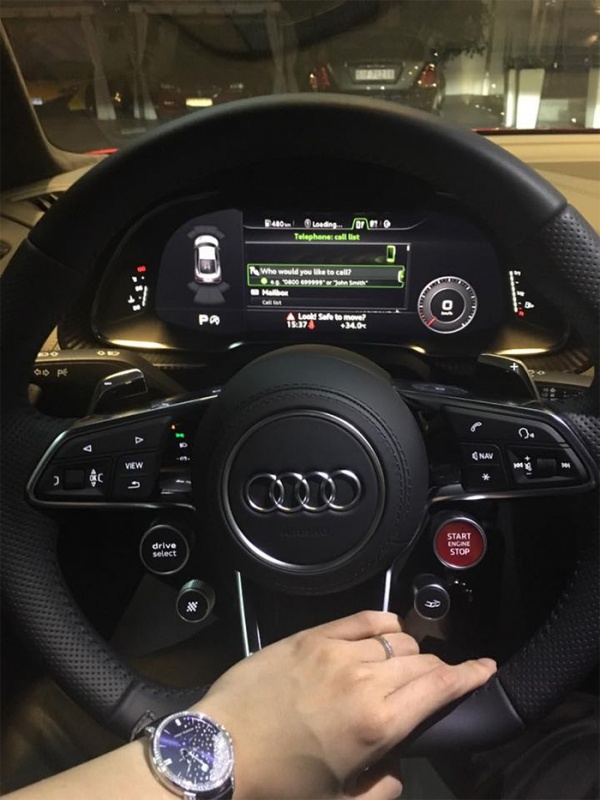 thieu gia phan thanh sam them sieu xe audi r8 v10 plus