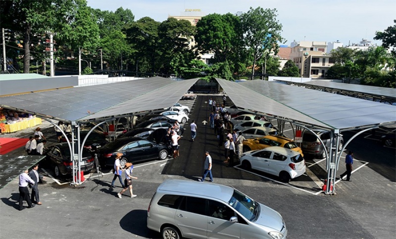 cho mua ban o to kieu my dau tien o sai gon