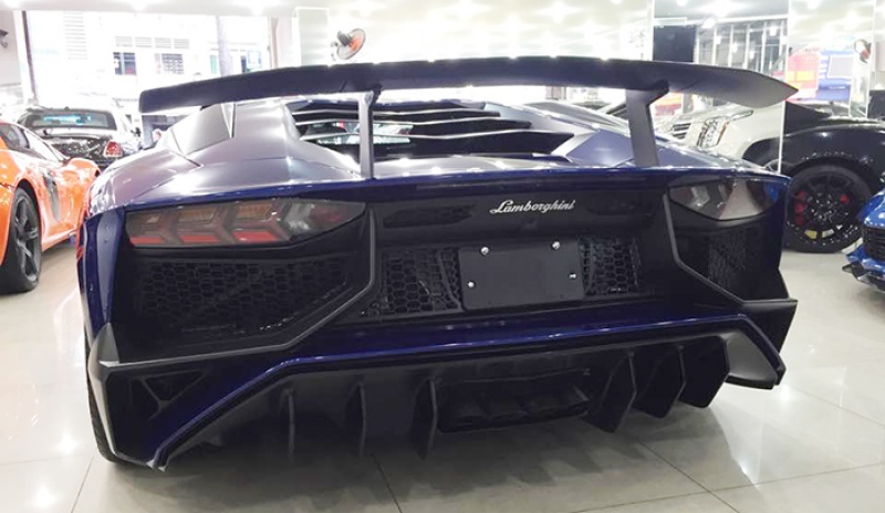 can canh lamborghini aventador lp750 4 sv dau tien o viet nam