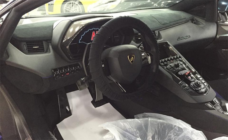 can canh lamborghini aventador lp750 4 sv dau tien o viet nam