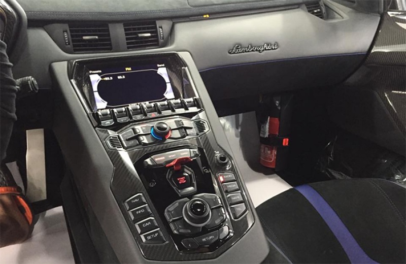 can canh lamborghini aventador lp750 4 sv dau tien o viet nam