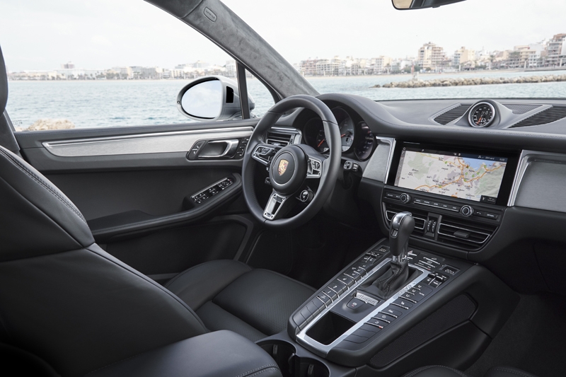 Porsche Macan S giá 3,6 tỷ đồng tại Việt Nam porsche macan s ra mat tai viet nam gia 36 ty dong