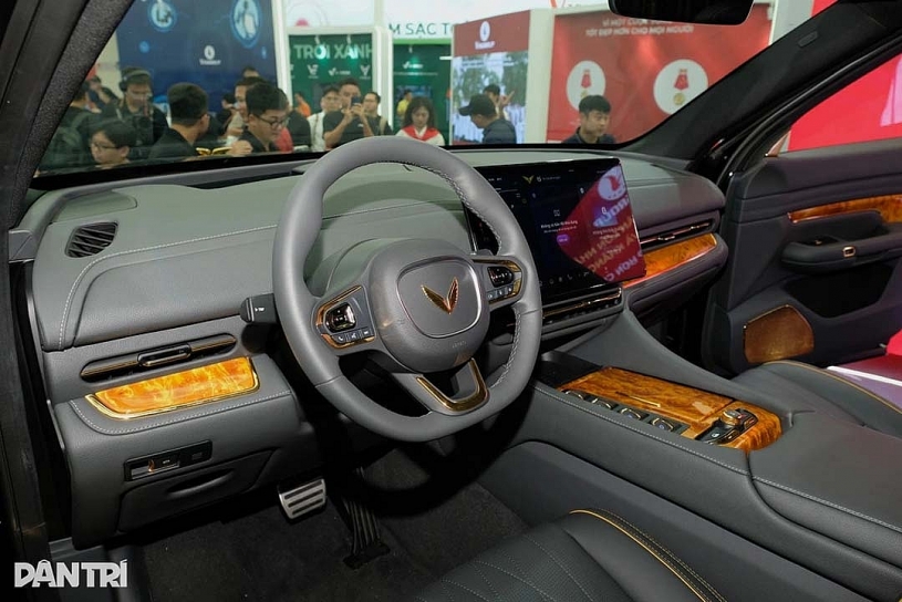 Đại lý chào khách đặt cọc VinFast Lạc Hồng 900 LX, giá dự kiến 5 tỷ đồng