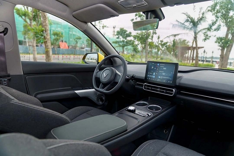 Rộ tin VinFast Limo Green sắp có bản “gia đình”, bổ sung nhiều trang bị