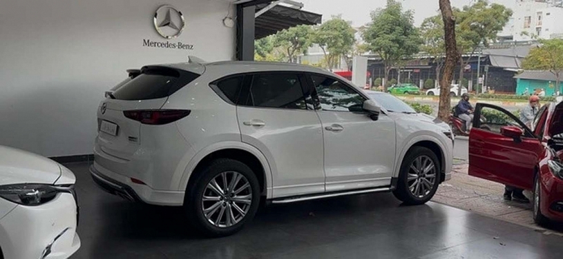 Mua ô tô cũ: Khách hàng sẵn sàng mua giá cao, miễn sao uy tín