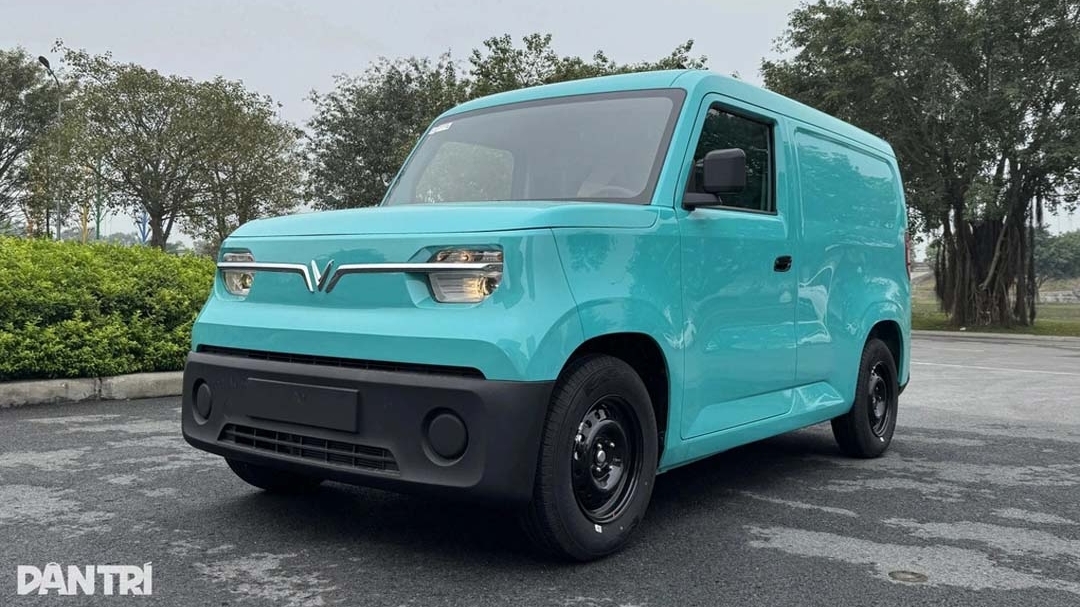 VinFast EC Van có thêm bản cửa trượt như “Su cóc”, giá 325 triệu đồng