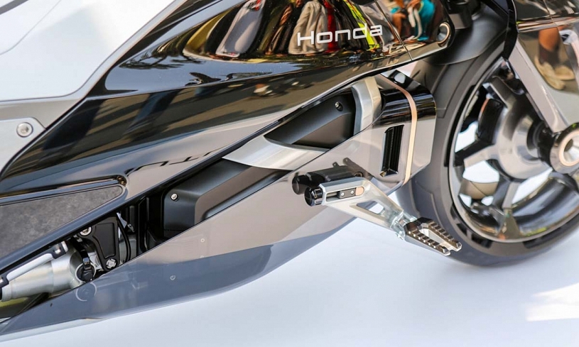 EV Outlier Concept - xe máy điện kỳ lạ của Honda xuất hiện tại Việt Nam