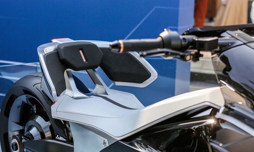 EV Outlier Concept - xe máy điện kỳ lạ của Honda xuất hiện tại Việt Nam