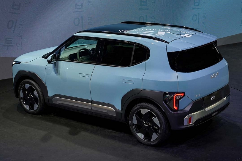 SUV điện rẻ nhất của Kia ra mắt, đi tối đa 450 km/lần sạc