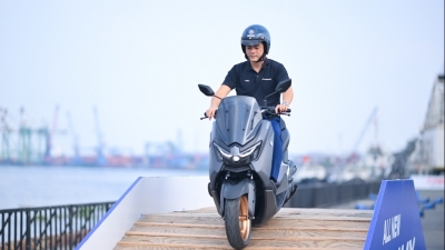 Công nghệ điện tử đang thay đổi trải nghiệm xe tay ga đô thị ra sao?