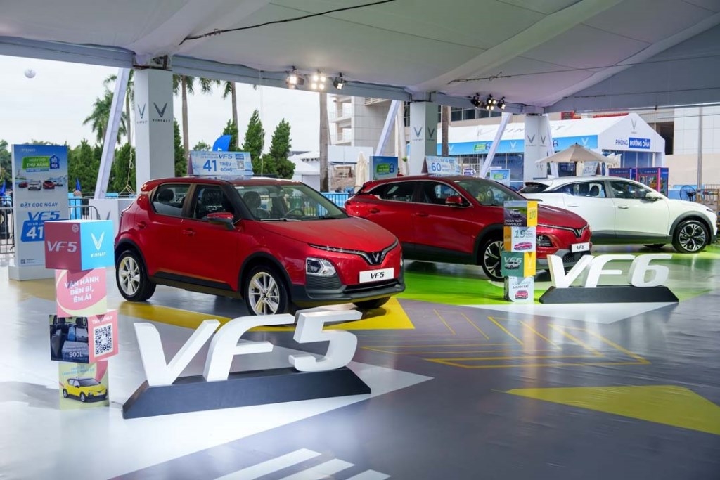 VinFast bàn giao gần 10.000 ô tô điện trong tháng 2