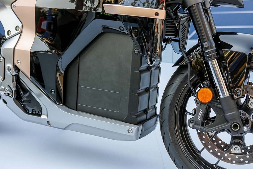 Honda WN7 - môtô điện chào khách Việt