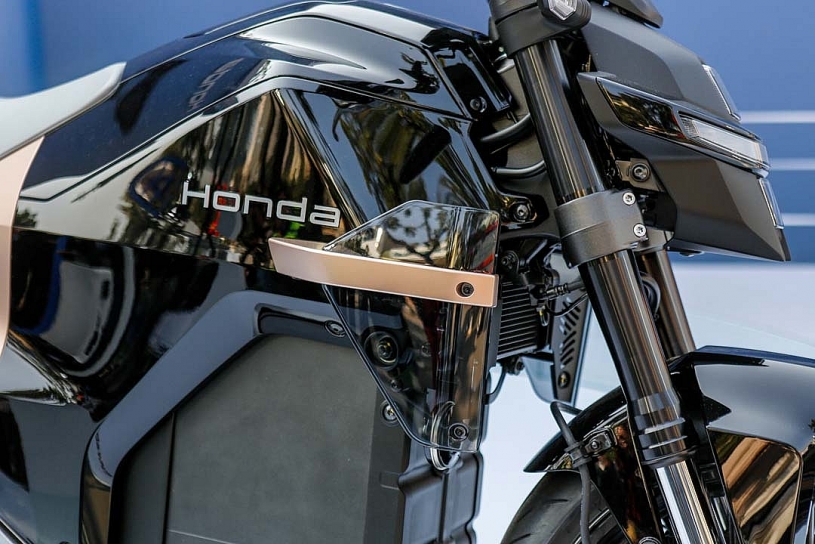 Honda WN7 - môtô điện chào khách Việt