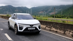 Cơ hội vàng cho người đam mê tốc độ sở hữu VinFast VF 7 giá tốt trước Tết