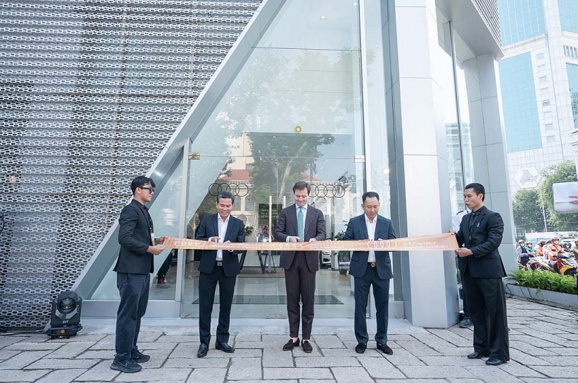 Audi Tái Định Nghĩa Trải Nghiệm Xe Sang Với Loạt Thay Đổi Chiến Lược Audi Tái Định Nghĩa Trải Nghiệm Xe Sang Với Loạt Thay Đổi Chiến Lược