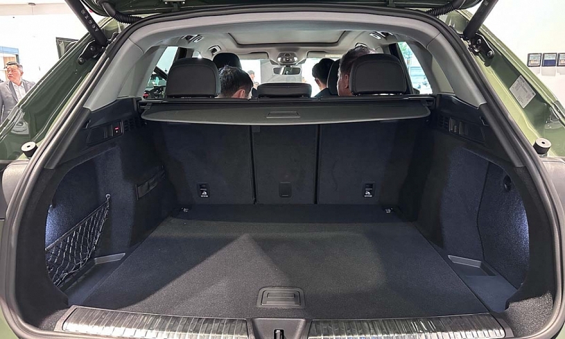 Audi Q5 thế hệ mới về Việt Nam, chờ đấu GLC, X3